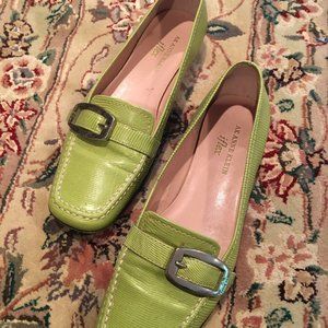 AK Anne Klein Iflex lime green loafers